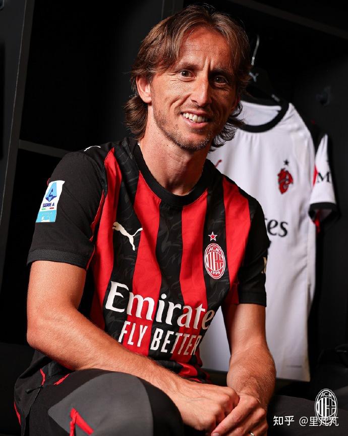 麻将后期为何不乱出（为什么麻将后期不随意出牌）